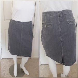 Old Navy Denim skirt
